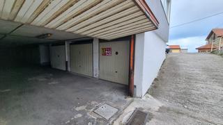 Aparcament cotxe  Suances - calle cuba de abajo. Garaje cerrado en el centro de suances