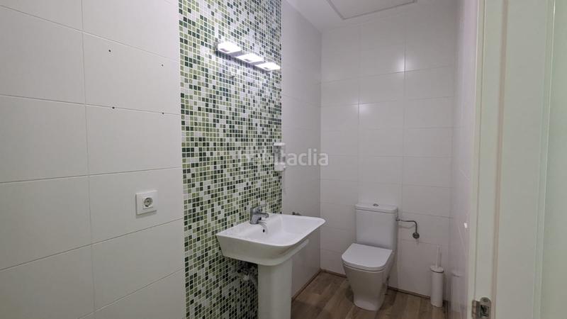 Foto 0fccb55b-c601-4dbe-9a2c-e124d4115f16. Alquiler local comercial en Santander - ataulfo argenta 38 local en la zona de puertochico en Santander