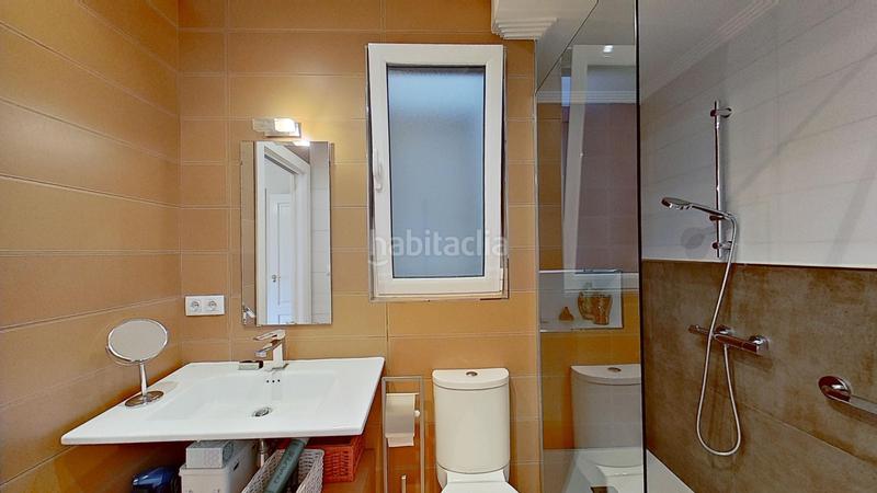 Foto 1da6dfba-3a9c-47a3-a018-336b1693f780. Piso en Torrelavega - cl berta perogordo 11 soleado piso de tres dormitorios con terraza, garaje y trastero en pleno Centro en Torrelavega