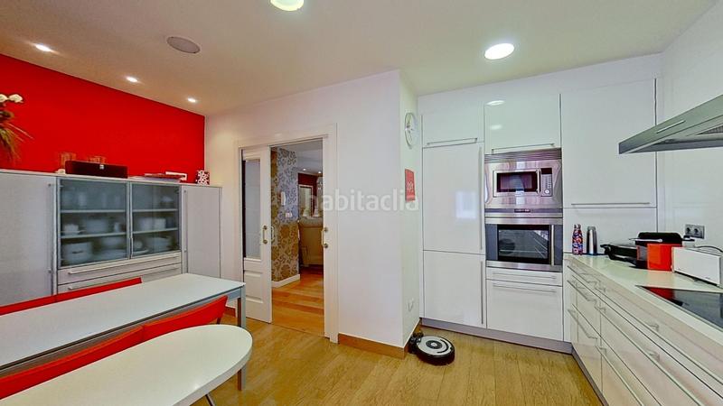 Foto db3180b0-a9d4-4835-97ab-877459623a56. Piso en Torrelavega - cl berta perogordo 11 soleado piso de tres dormitorios con terraza, garaje y trastero en pleno Centro en Torrelavega