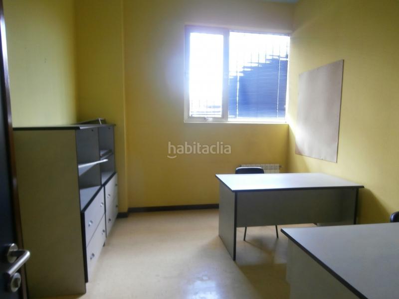 Foto a6b2ddcf-c339-4133-9600-117108e170dd. Location local commercial dans Torrelavega - avenida besaya 12 dans Torrelavega