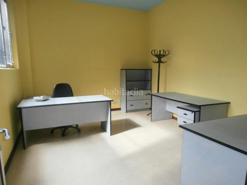 Foto fd2cdf88-1dea-4855-bbef-2d69bd5d7d02. Location local commercial dans Torrelavega - avenida besaya 12 dans Torrelavega