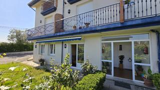 Pis en Suances - cl sota 2. Planta baja  de 3 dormitorios con jardin y garaje  en la playa d