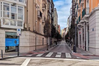 Piso  Santander - san luis. Piso de tres habitaciones en centro de santander