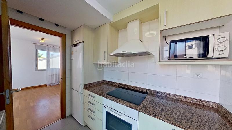 Foto ce0a53ca-81f6-4c48-94de-3af0d8723377. Piso dúplex con terraza con vistas al mar en Liencres Piélagos
