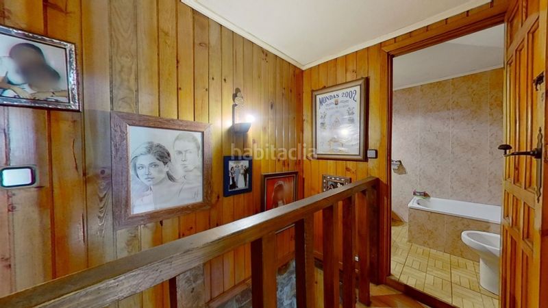 Foto a8dcc8fb-30bb-4644-9b29-0cbd7e85817d. Casa adossada amb aparcament a Luena