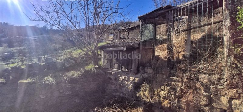Foto db9ddce6-37c5-4827-9092-f69550b3442c. Casa adossada amb aparcament a Luena
