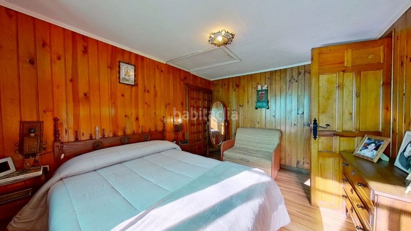 Foto f4c41f38-be77-498d-8f1a-e136c47523d3. Casa adossada amb aparcament a Luena