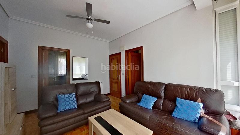 Foto 04888676-0270-4a4e-ae92-d217c5c73484. Piso en barreda - cn la palmera 4 luminoso piso de cuatro dormitorios para entrar a vivir . en Torrelavega
