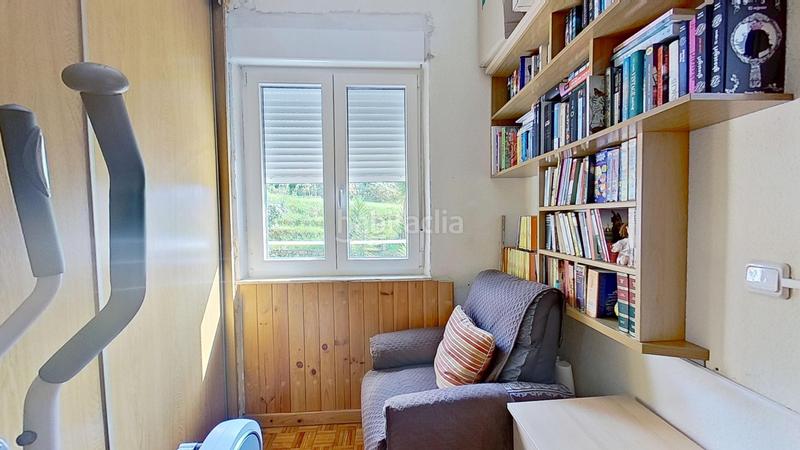Foto af1445e3-6c45-4300-8803-aa62a4a15253. Piso en barreda - cn la palmera 4 luminoso piso de cuatro dormitorios para entrar a vivir . en Torrelavega