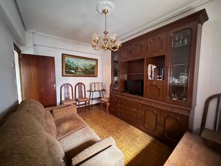 Appartement à Los Castros. Piso de dos habitaciones en calle universidad