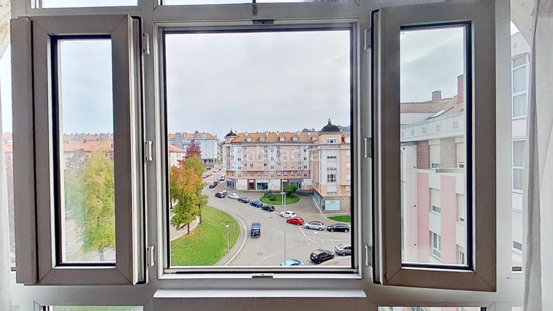 Foto 7e066e58-dcda-46e6-8e76-abb33b88362f. Àtic amb calefacció aparcament a Alisal - San Román Santander