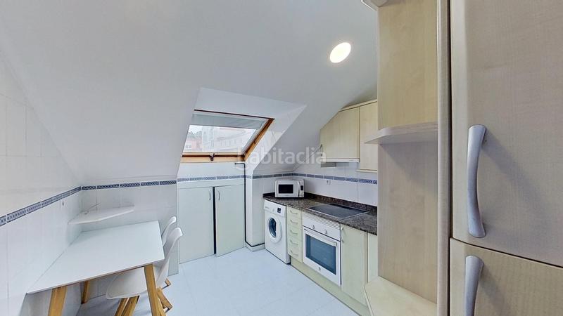 Foto d81fb6df-9002-42d7-ad25-0dc63543c03a. Àtic amb calefacció aparcament a Alisal - San Román Santander