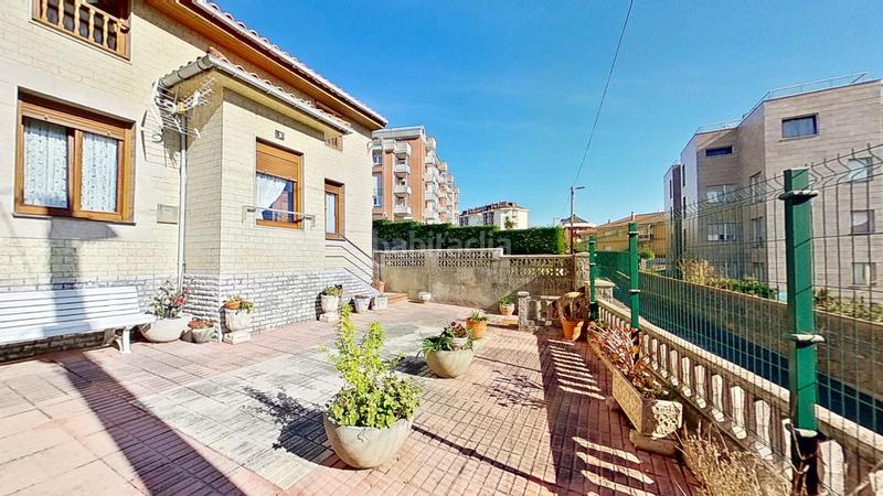 Foto 4e0cfee5-9e05-485f-9acd-cb3ebd677cd9. Haus mit heizung parking in Valdenoja Santander