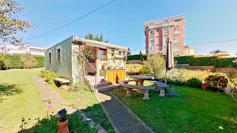 Foto fea70ea9-6d19-48d6-ba83-6c0a25532a0f. Haus mit heizung parking in Valdenoja Santander