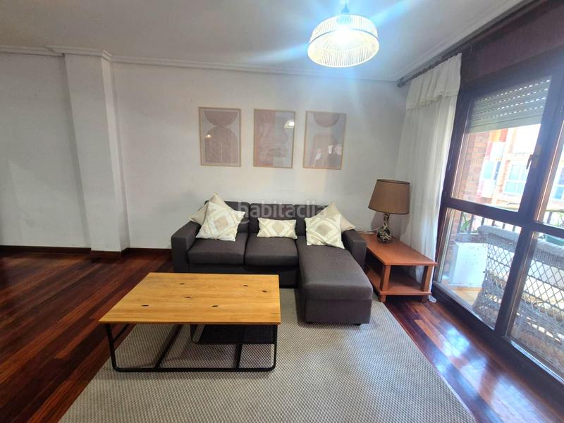 Foto edf4dafc-db4f-4182-a008-eb6b2b4ff5aa. Alquiler piso alquiler de piso con garaje incluido en el precio en Santander