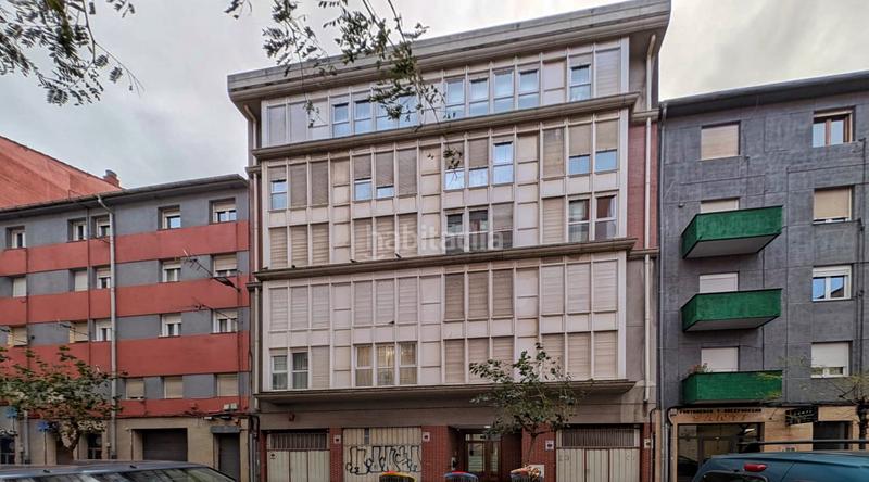 Foto 125a3a4e-24e4-4c7e-bbe5-fd04f80c2149. Etagenwohnung mit heizung in Los Castros Santander