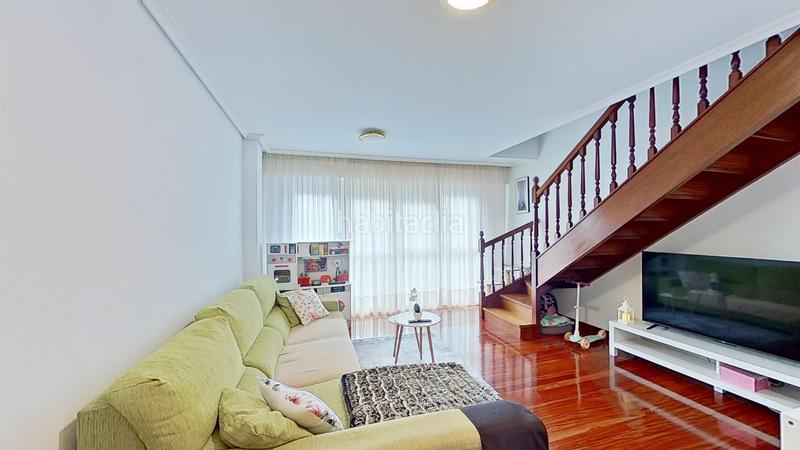 Foto 480e93f8-387c-40d3-80e4-926d953999dc. Etagenwohnung mit heizung in Los Castros Santander