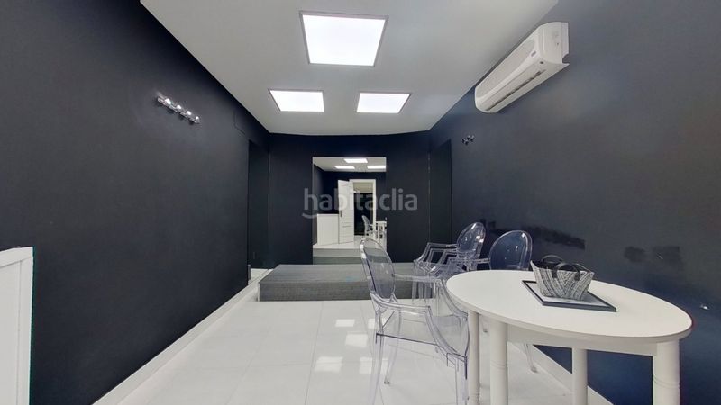 Foto a31e0bbb-89a9-4bf9-9d90-48779eec1687. Lloguer local comercial a Inmobiliaria - Barreda Torrelavega