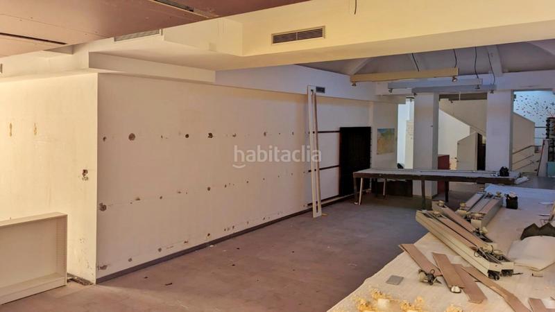 Foto 11c230a4-8ade-4741-84c9-516bacbb54ca. Location local commercial dans Centro - Ayuntamiento Santander