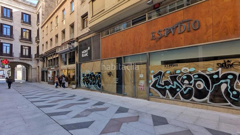 Foto 446f7bb6-eefb-4f61-aa3d-2d182a78382c. Location local commercial dans Centro - Ayuntamiento Santander