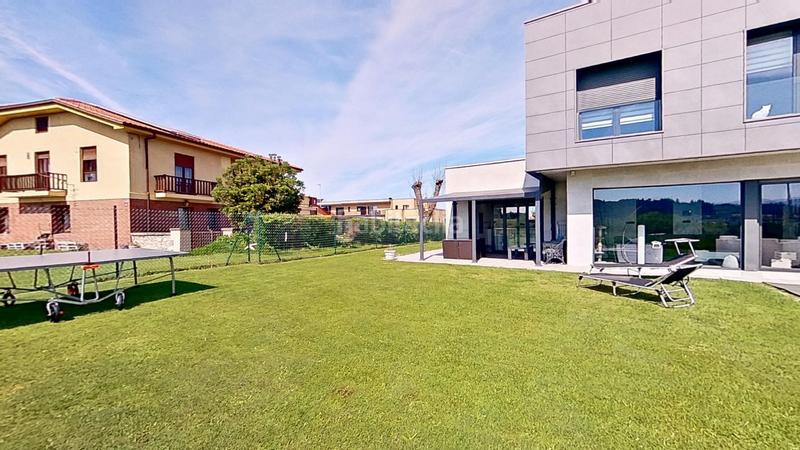 Foto 663047b7-4a7e-4282-b5c9-6e5edf147288. Casa amb aparcament a Alisal - San Román Santander