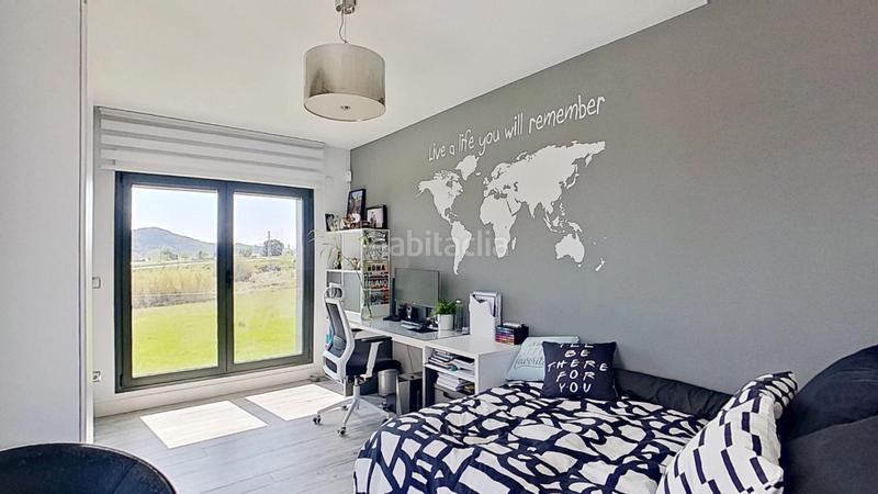 Foto c91b2408-7ef6-4cec-9045-2bd686027651. Casa amb aparcament a Alisal - San Román Santander