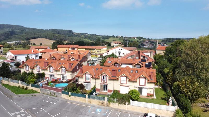 Foto 1362ed98-aff0-48a3-965f-06ec739cc5b8. Casa amb calefacció aparcament a Reocín