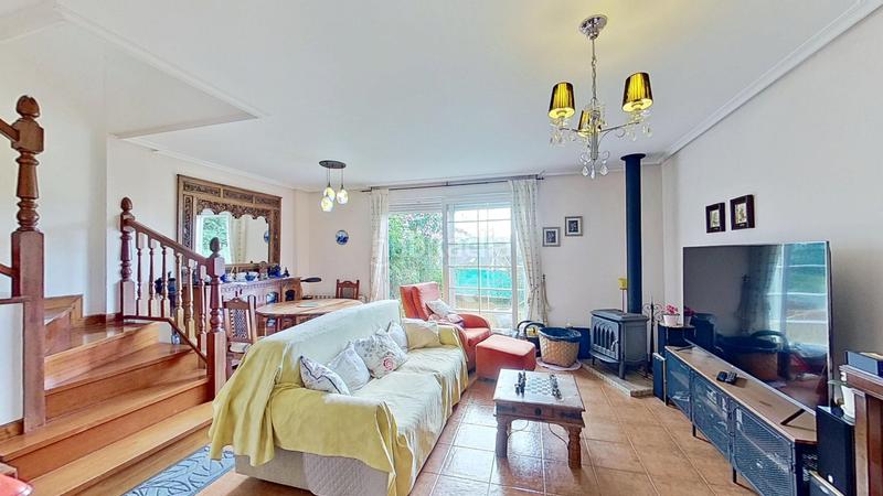 Foto 25a3c93c-8ffa-4d7d-95c3-a53d9403a874. Casa amb calefacció aparcament a Reocín