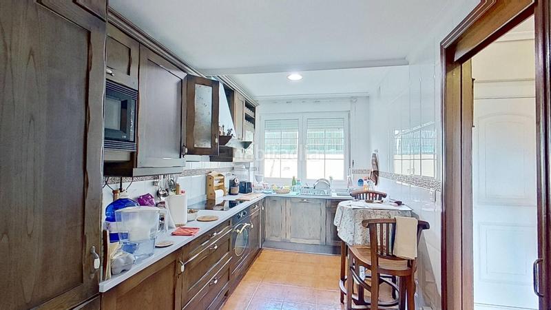 Foto 7eb9429c-dc76-4bf2-8719-2e228304e0c8. Casa amb calefacció aparcament a Reocín