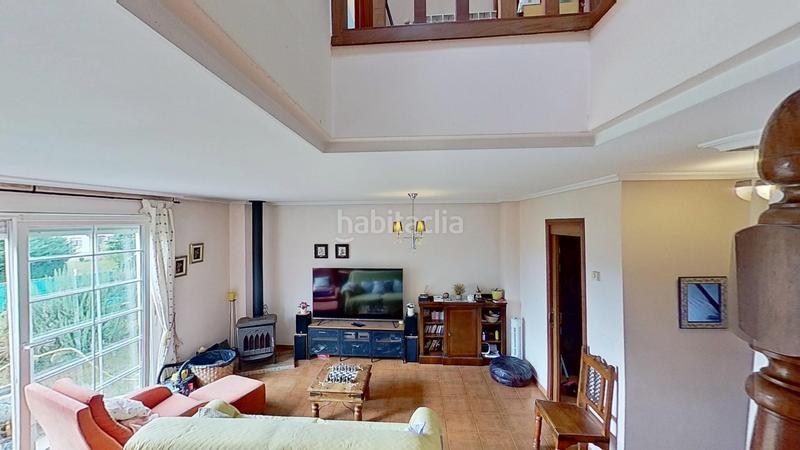 Foto dc340f7d-b74d-4479-ad0c-1e6f8d3db430. Casa amb calefacció aparcament a Reocín