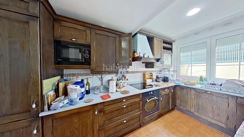 Foto fc5b5c94-06e4-4268-b39c-16716f0ab54d. Casa amb calefacció aparcament a Reocín