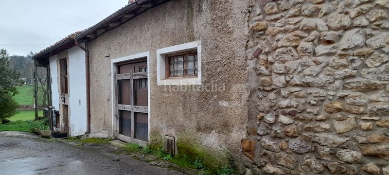Foto ce4a31ea-13c9-44d3-a8fd-93957d5b7141. Casa adosada en Udías - bo llano 11 almacén para reformar con proyecto y licencia. en Udías