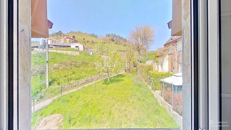Foto c9b43efb-f71b-473c-adec-7a8f782e4788. Casa amb calefacció aparcament a Mortera Piélagos