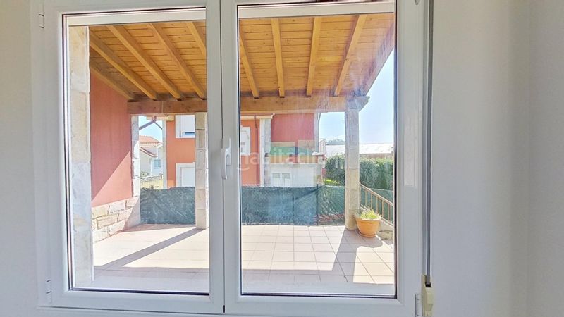 Foto e634d20e-a9c4-432d-84dd-1393a409bfc0. Casa amb calefacció aparcament a Mortera Piélagos