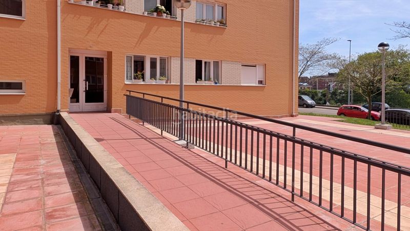 Foto bf683d76-58ef-40cf-a5f3-c96f7732ccae. Pis amb calefacció aparcament a Alisal - San Román Santander