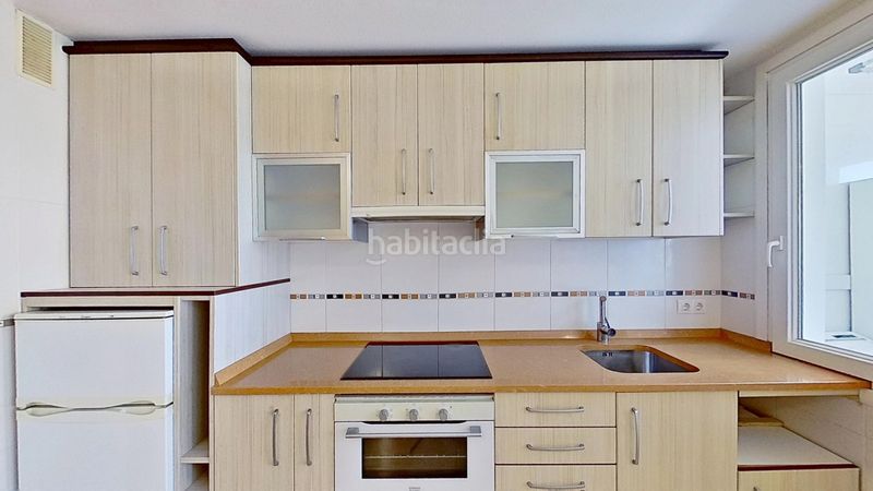 Foto cdfb1293-d9b3-4b9a-ab79-3ee1fc98f3ed. Pis amb calefacció aparcament a Alisal - San Román Santander