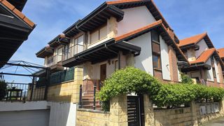 Casa aparellada a Cortiguera - cl solar el 9. Precioso chalet en cortiguera de 4 dormitorios