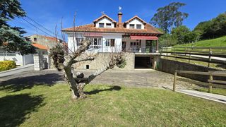 House  Bo. el pino 42. Casa  independiente  con gran parcela  en cobreces