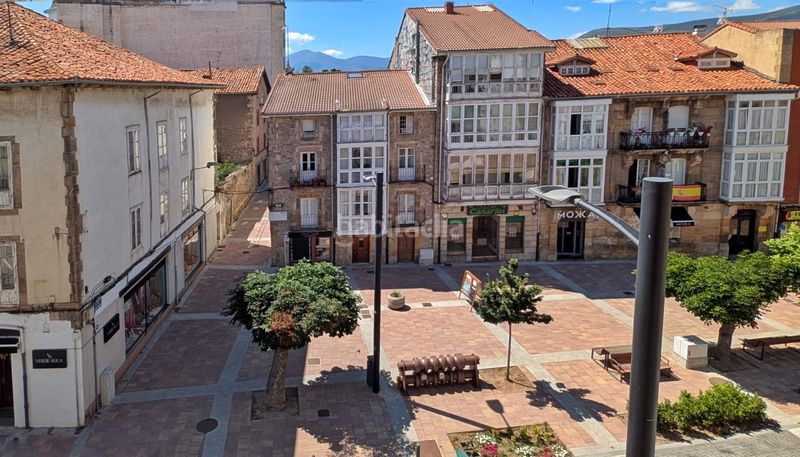 Foto f2ea753c-3d3e-4e2f-b39e-ffff07bdf0f3. Alquiler local comercial local en alquiler en primera línea , gran visibilidad y muchas posibilidades en Reinosa