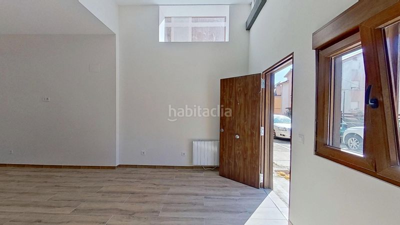 Foto 0fa9b370-d615-4254-842b-73faadb2784d. Pis amb calefacció aparcament a Cuatro Caminos Santander