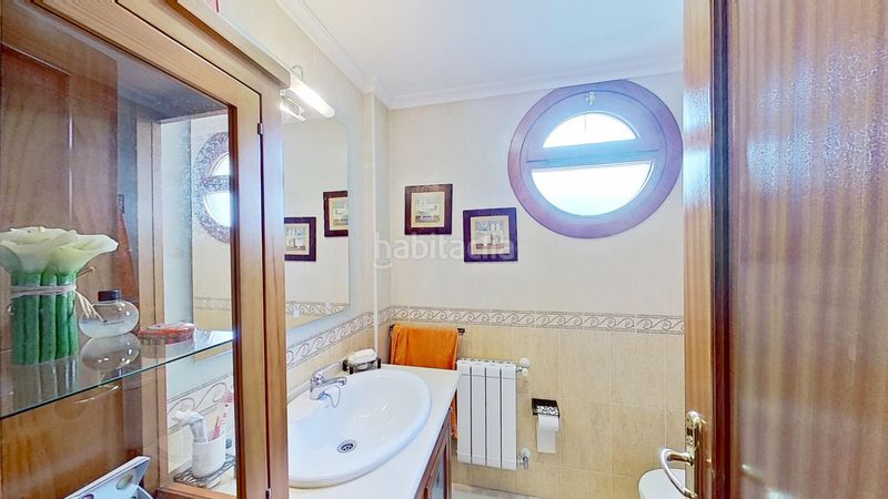 Foto a154e583-89bd-479b-98a5-82d037fbc42d. Casa adossada amb calefacció aparcament a Argoños