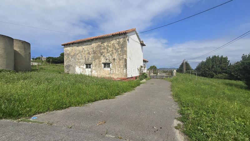 Foto ebe7eab4-895d-43dd-9903-1393c0ced5fa. Casa en cortiguera - cl encina la 28 parcela con edificacion en cortiguera en Suances