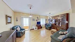 Appartement à Inmobiliaria - Barreda. Amplio piso listo para entrar a vivir junto a la iglesia de la i