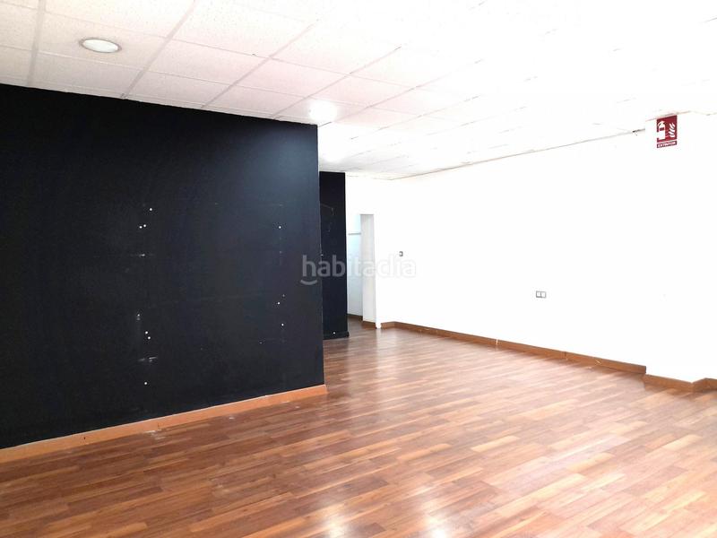 Foto 05022b13-e623-4f6f-893a-db2197a13481. Alquiler local comercial en Estruch-Eixample Prat de Llobregat (El)