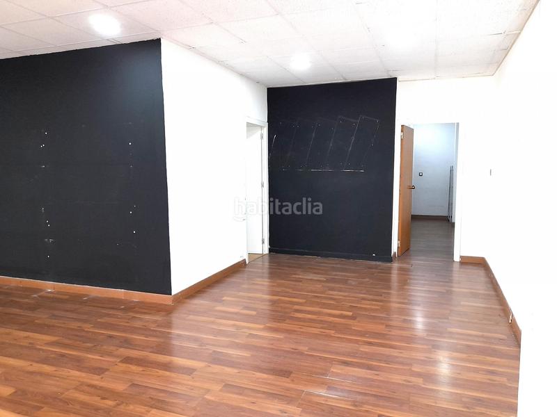 Foto 45c6c822-1f0e-43ae-b103-3ed8c295f068. Location local commercial dans Estruch-Eixample Prat de Llobregat (El)