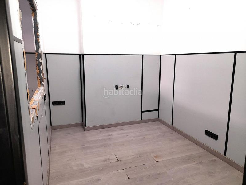 Foto 0259fe42-a873-4556-8e12-9614073f7954. Location local commercial dans Sagnier-Plaça de Catalunya Prat de Llobregat (El)