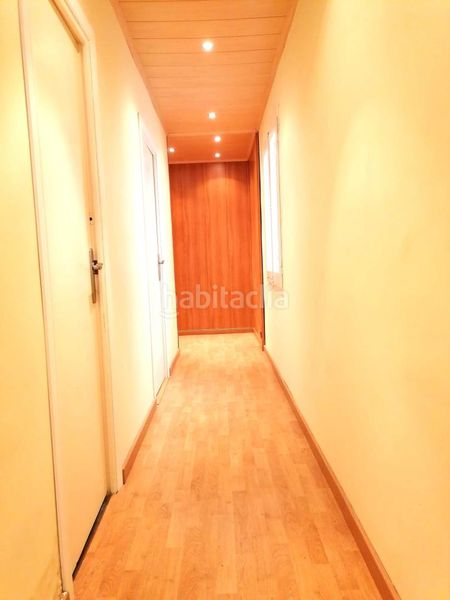Foto a5deebe7-916f-4312-b942-3b79b18f3236. Flat in Centre Cornellà de Llobregat