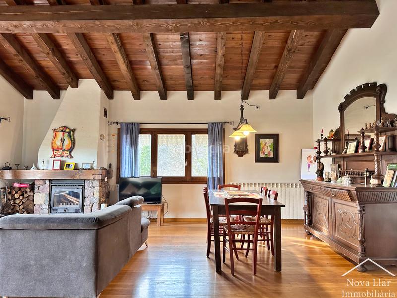 Foto 0efaee05-aba8-450a-9c85-1a49ab934878. Bauernhof mit kamin parking in Camprodon