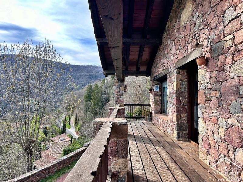 Foto b8fc36bf-a4b8-4c82-8e42-ba9660f1a0c4. Bauernhof mit kamin parking in Camprodon